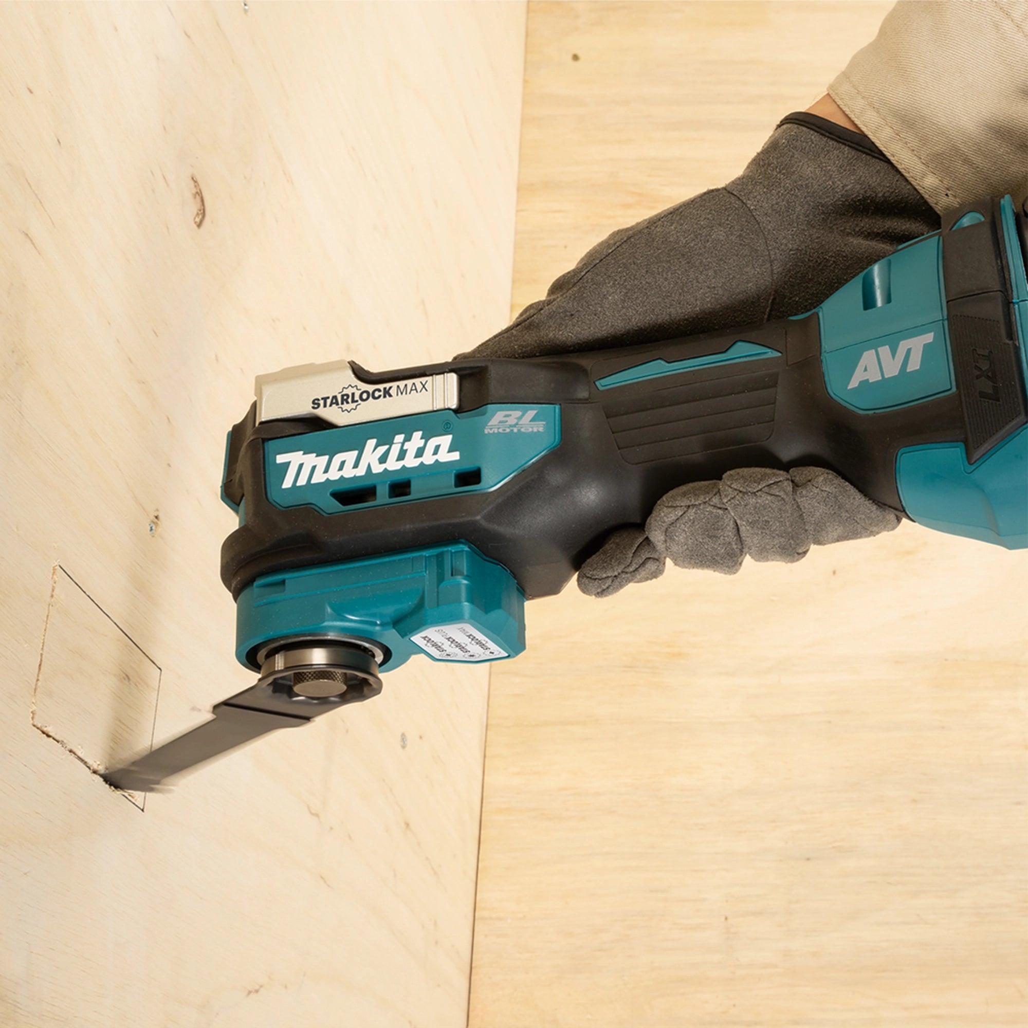 Multifunzione Makita DTM52ZJX1 18V